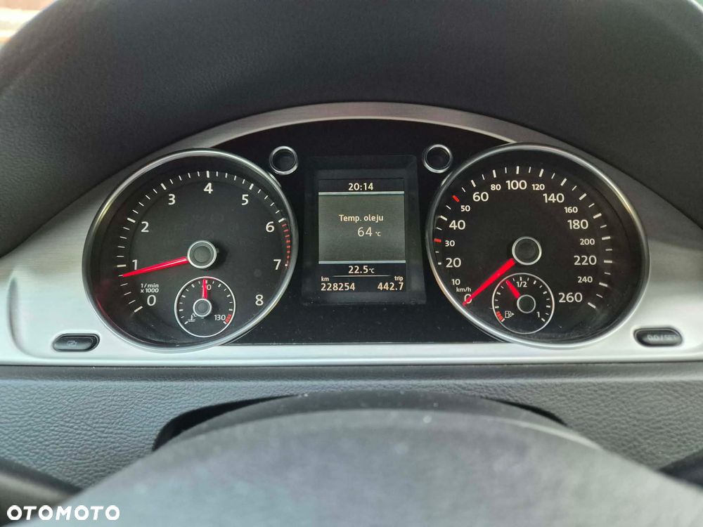 Volkswagen Passat 1.8 TSI Highline - 10