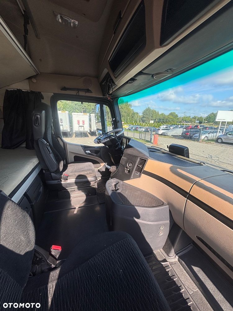 Mercedes-Benz Actros 1848 - 12