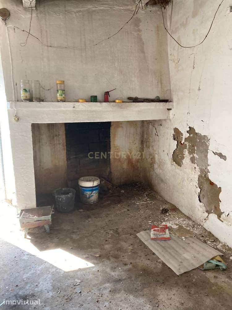 Moradia tradicional para recuperação no coração do Alto Alentejo - Grande imagem: 5/15