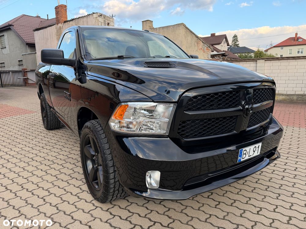 Dodge RAM - 12