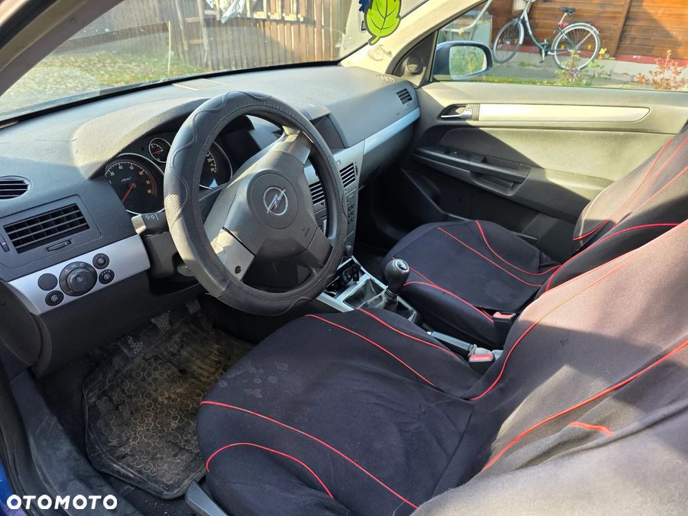 Opel Astra 1.6 - 12