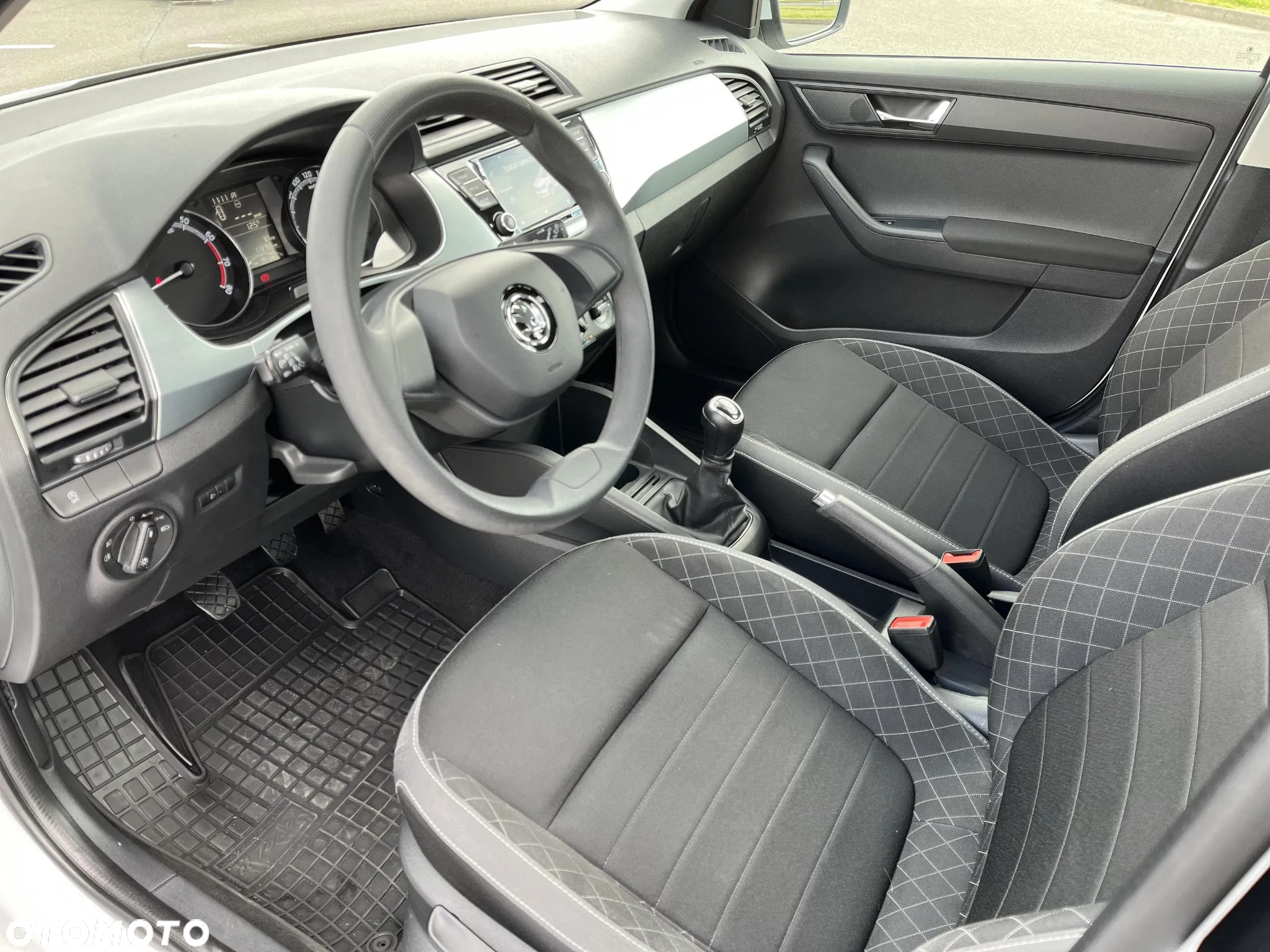 Skoda Fabia 1.0 TSI Ambition - 10