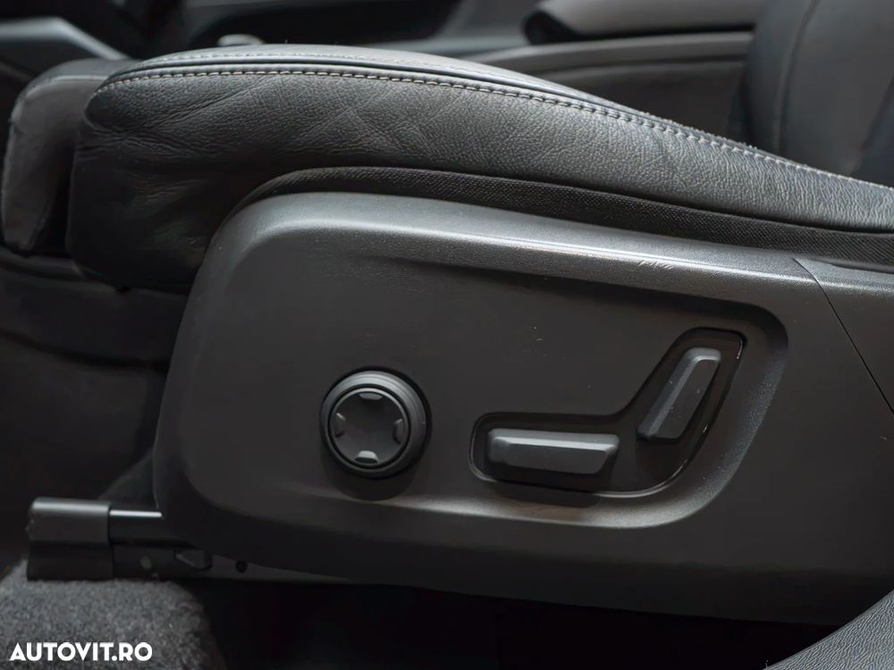 Volvo XC 40 T5 Recharge DKG RDesign Expression - 25