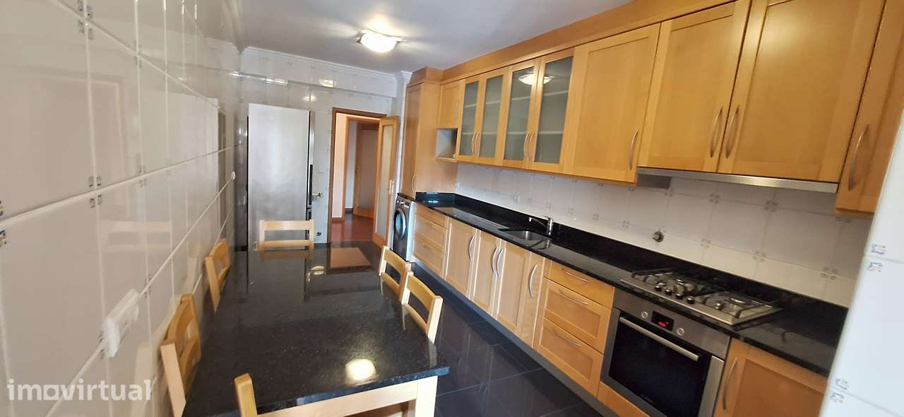 Apartamento T4  em Braga. - Grande imagem: 3/16