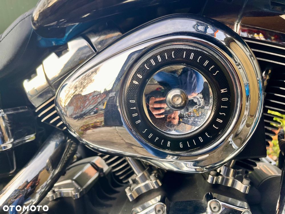 Harley-Davidson Dyna Super Glide - 15