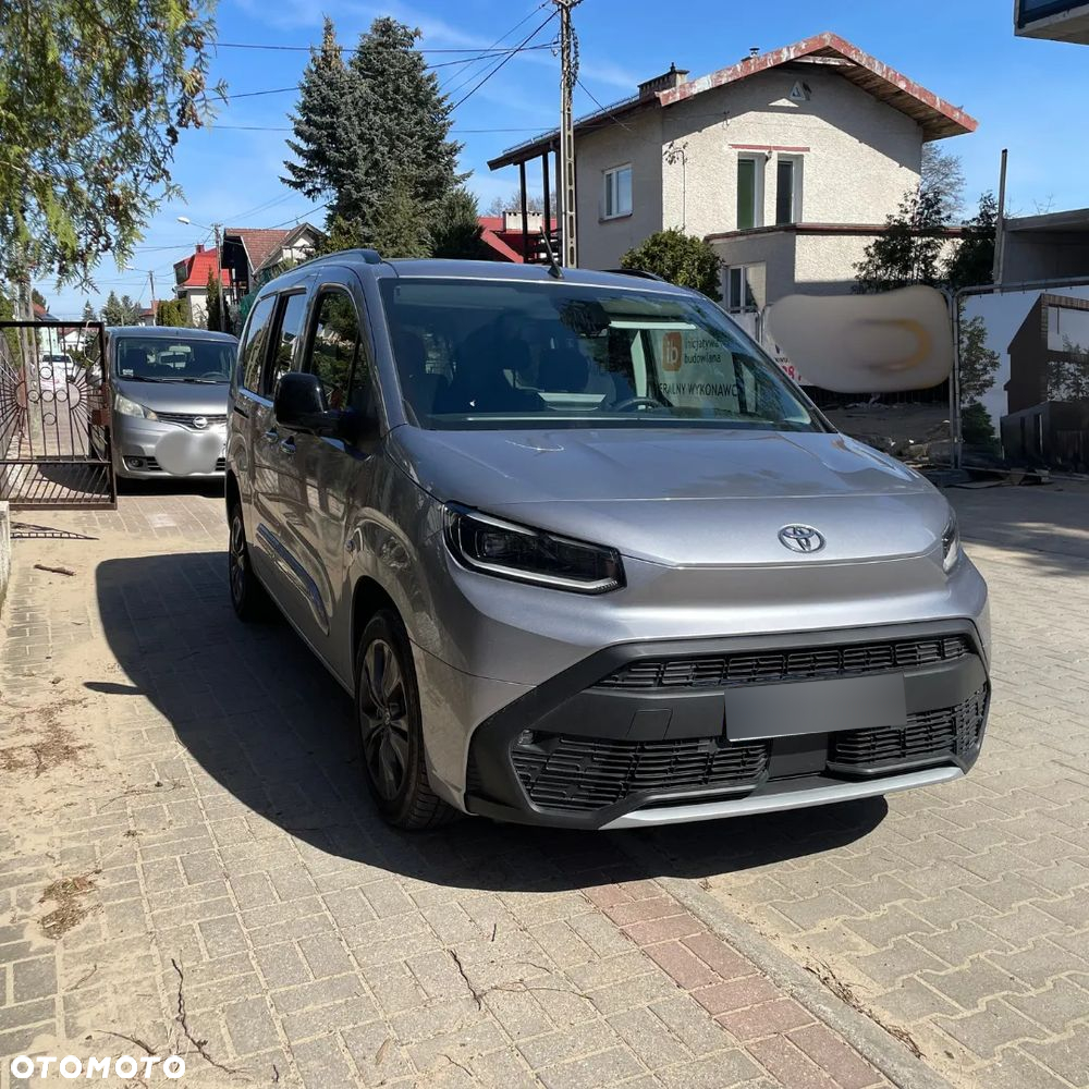 Toyota Proace City Verso 1.5 D-4D Family - 2