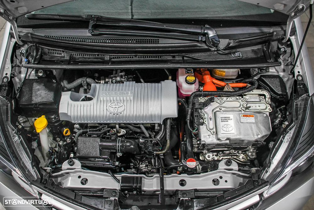 Toyota Yaris 1.5 HSD Sport - 22