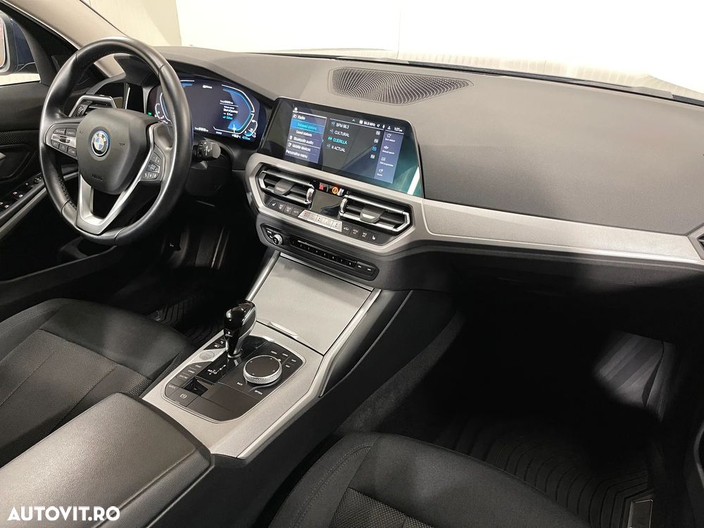 BMW Seria 3 320e AT PHEV - 8
