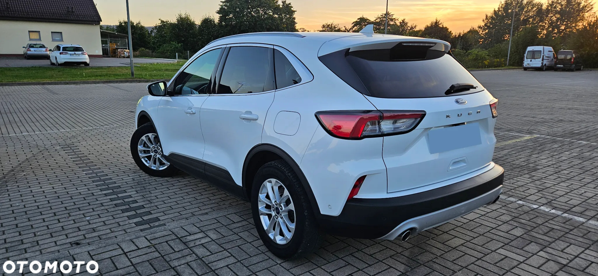 Ford Kuga 1.5 EcoBlue TITANIUM - 2