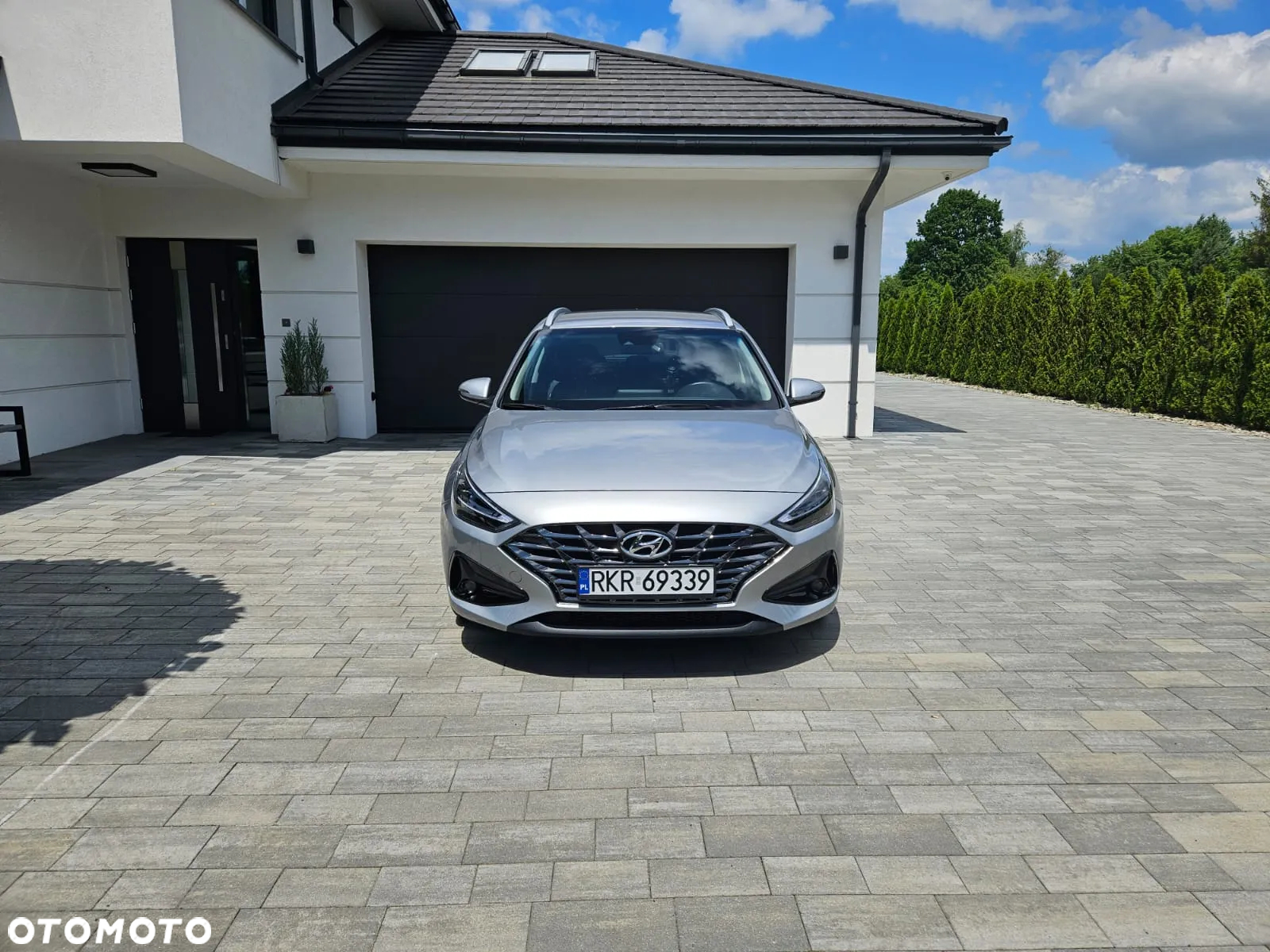 Hyundai i30 1.6 D Classic + - 8