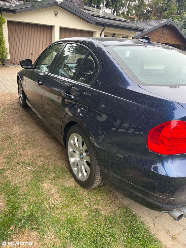 BMW Seria 3 ver-325i-xdrive-edition-exclusive - 13