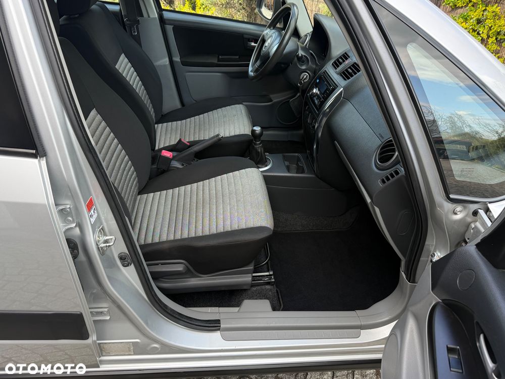 Suzuki SX4 1.6 VVT 4x4 Comfort - 31