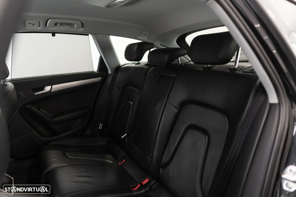 Audi A4 Avant 2.0 TDI multitronic S-line - 30