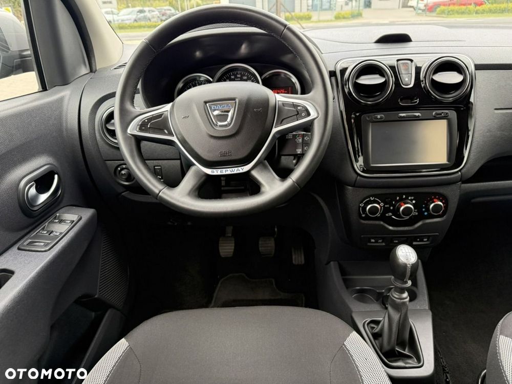 Dacia Lodgy dCi 110 Stepway - 16