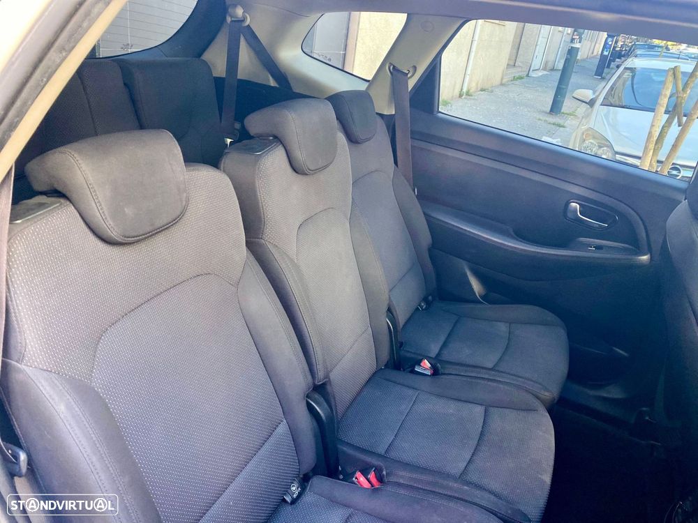 Kia Carens 1.7 CRDi ISG TX Aut. - 21