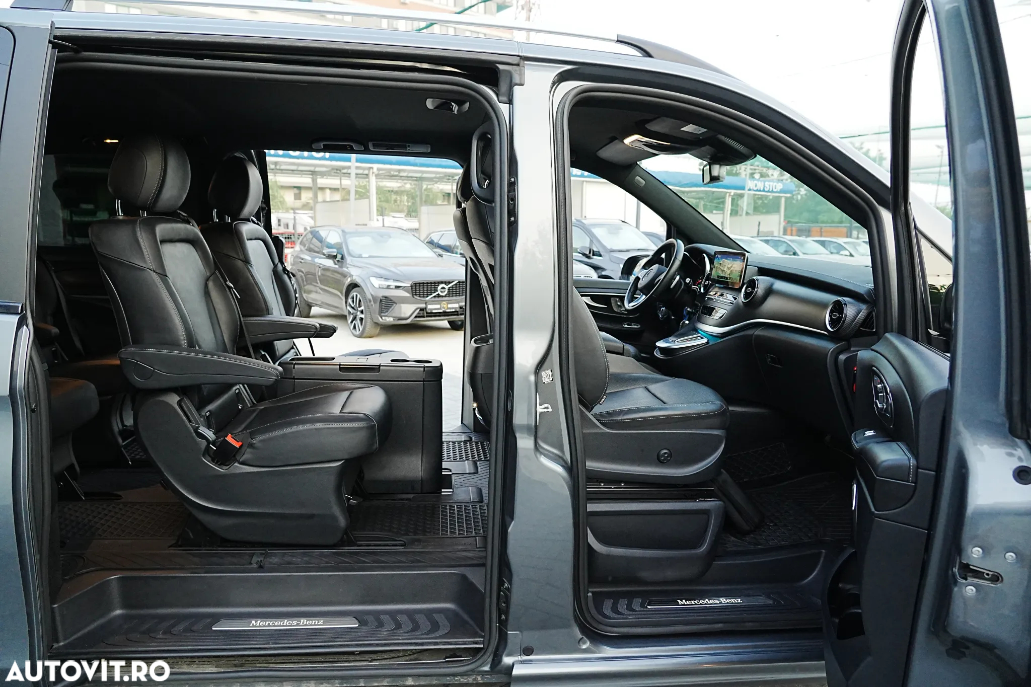 Mercedes-Benz V 300 d lang 4Matic 9G-TRONIC Avantgarde Edition 2023 - 26
