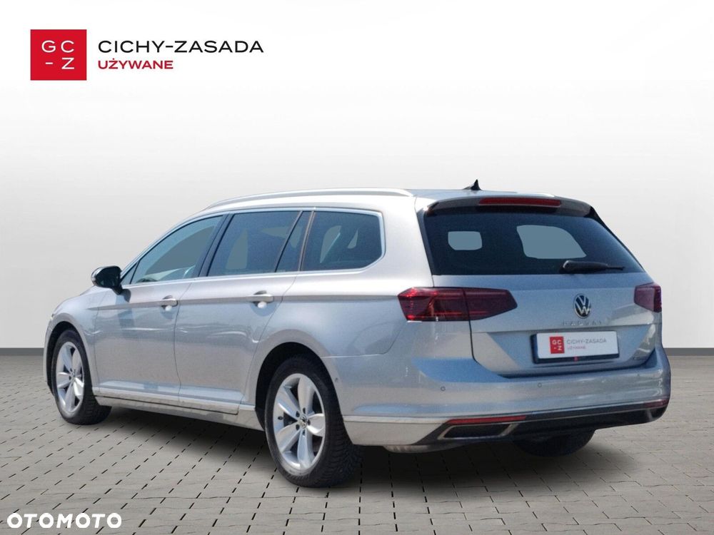 Volkswagen Passat 2.0 TSI 4Mot Elegance DSG - 5