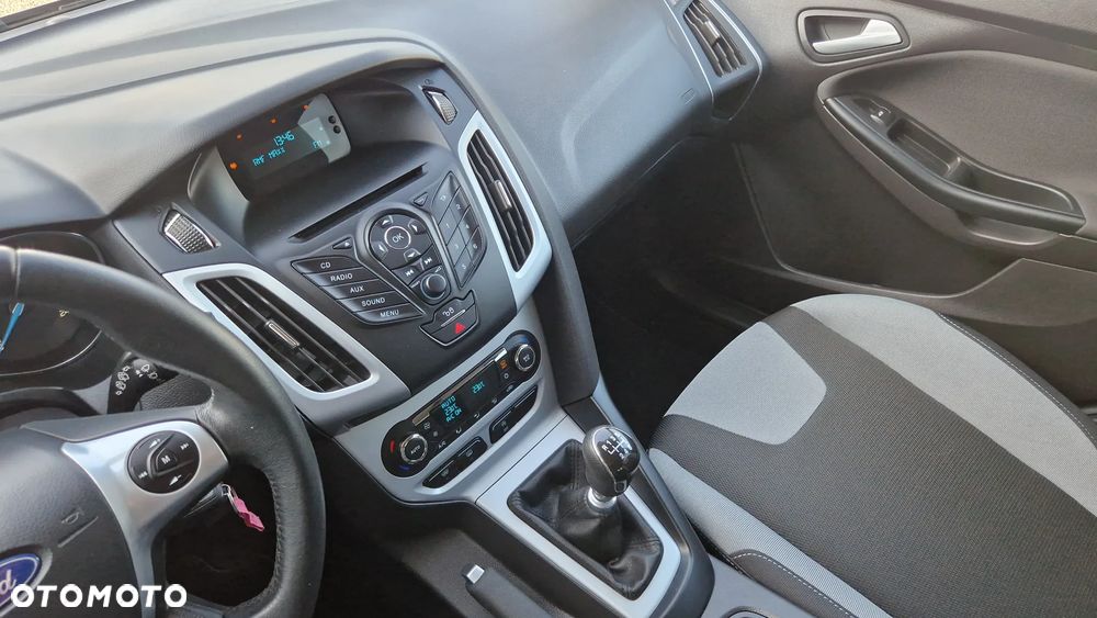 Ford Focus 1.0 EcoBoost STart-Stopp-System TITANIUM - 12