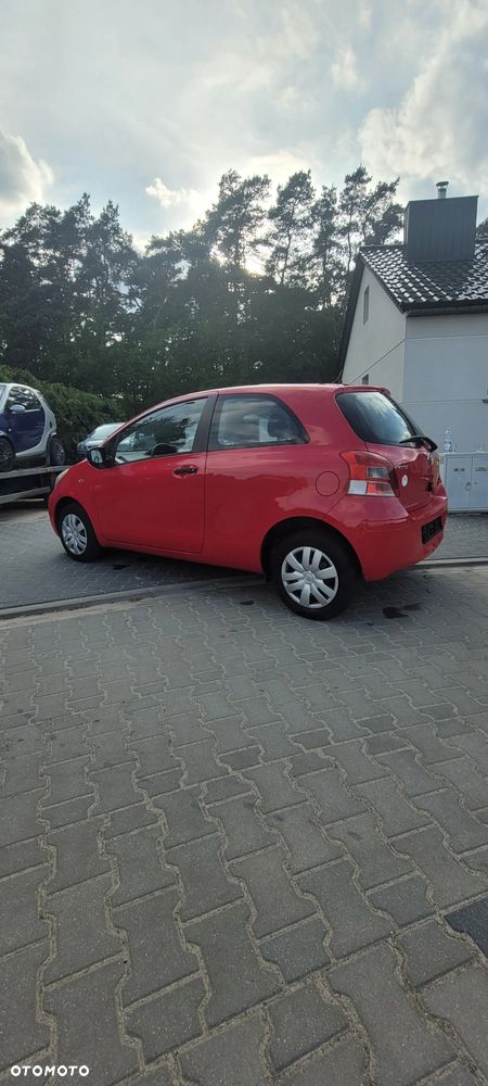 Toyota Yaris - 2