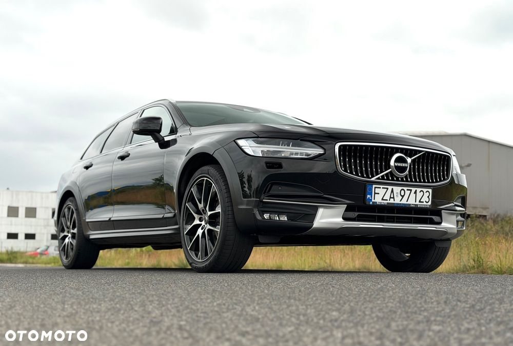 Volvo V90 Cross Country B5 D AWD Geartronic Pro - 4