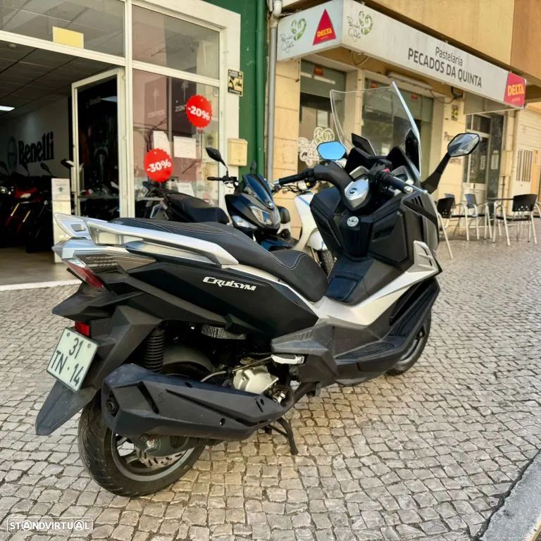 Sym Cruisym 300 - 24