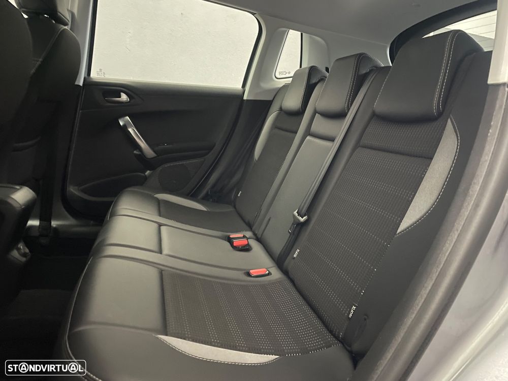 Peugeot 2008 PureTech 110 Stop&Start Allure - 12