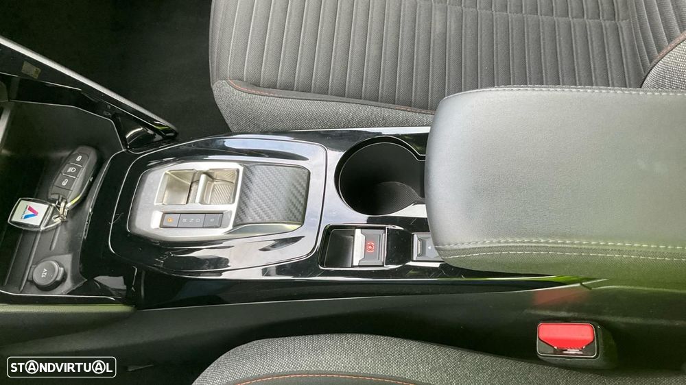 Peugeot e-2008 50 kWh Active Pack - 16