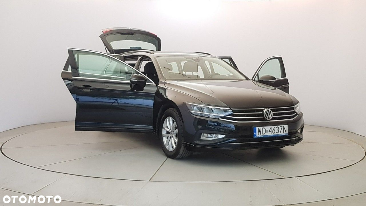 Volkswagen Passat - 9