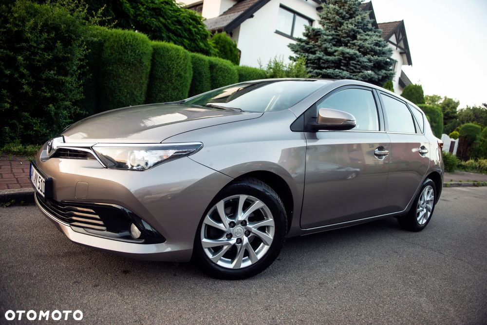 Toyota Auris 1.2 Turbo Comfort - 1
