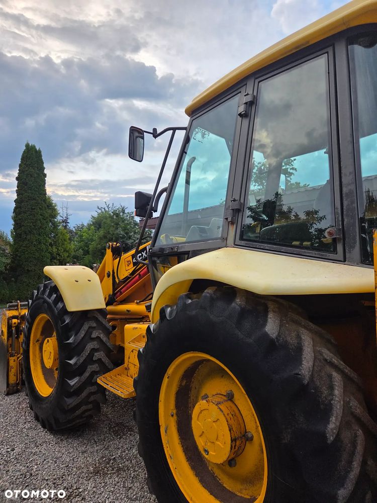 JCB 4CX - 7