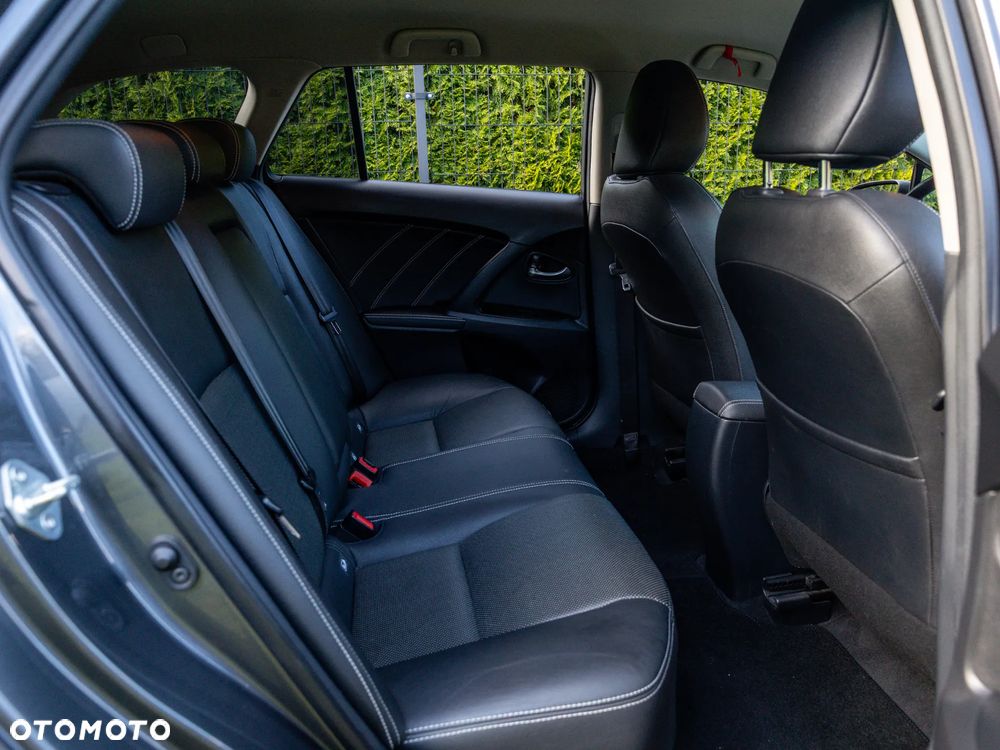 Toyota Avensis 1.8 Prestige - 15