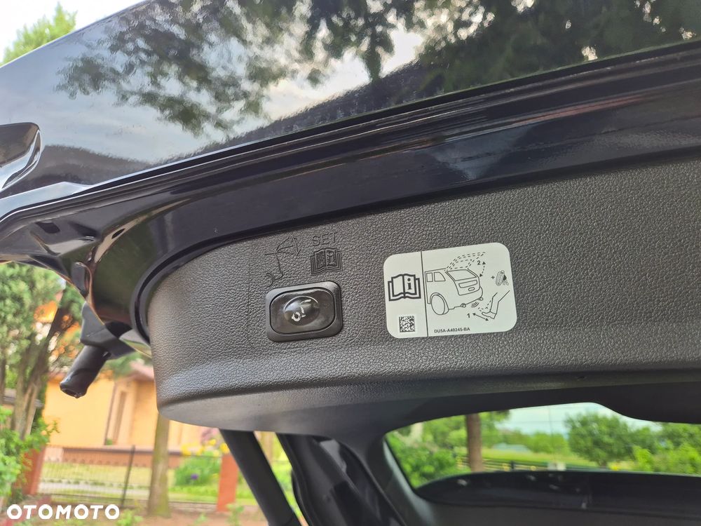 Ford Kuga 1.5 EcoBoost 2x4 ST-Line - 31