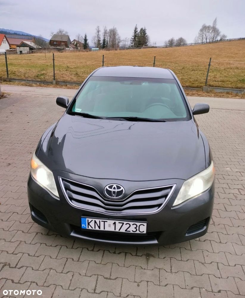 Toyota Camry 2.5 SE - 12