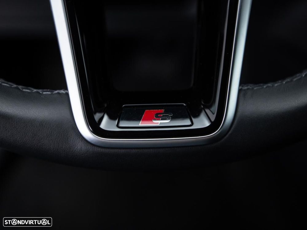 Audi e-tron 55 quattro S line — fotografia 24