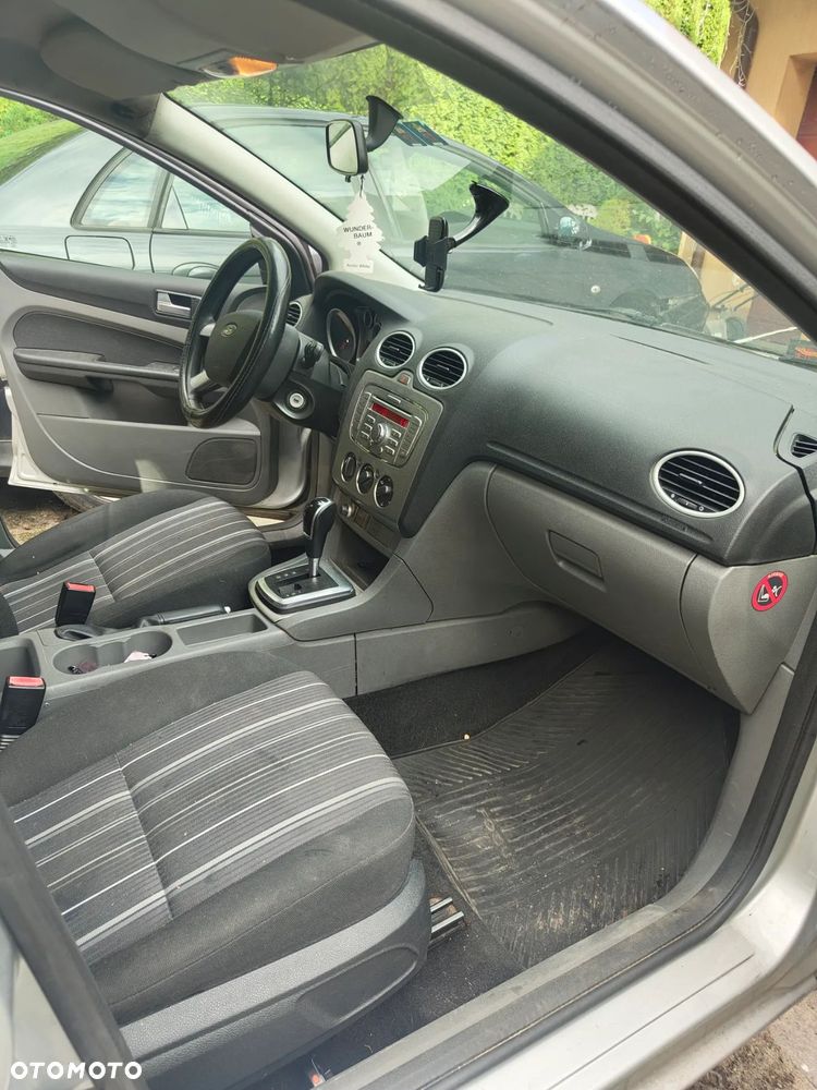 Ford Focus 2.0 TDCi Trend - 6