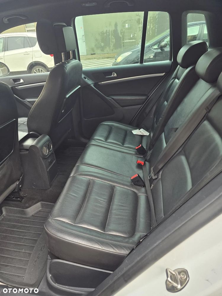 Volkswagen Tiguan 2.0 TDI Perfectline R-Style - 9