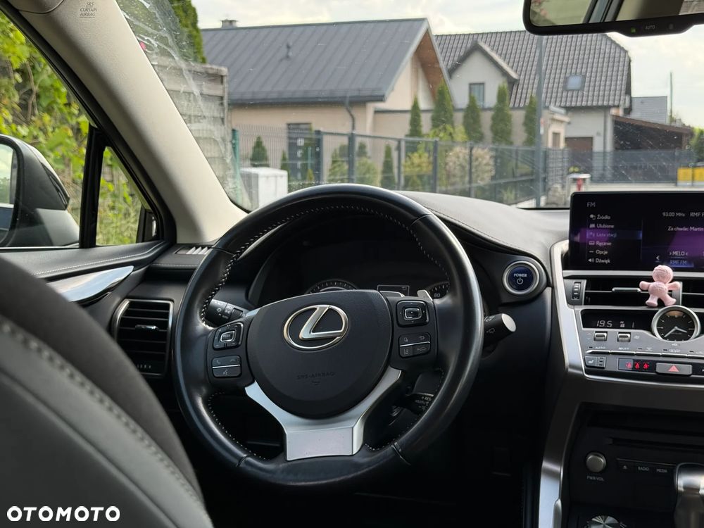 Lexus NX 300h Elegance AWD - 10