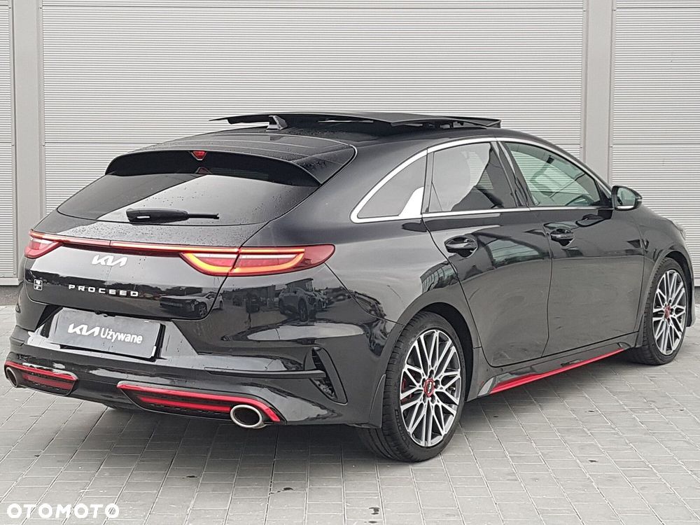 Kia ProCeed 1.6 T-GDI GT DCT - 14