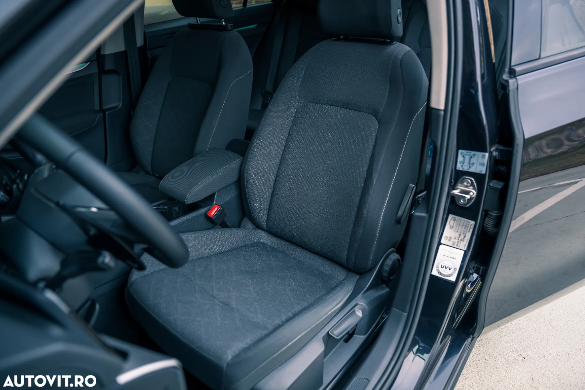 Volkswagen Golf - 31