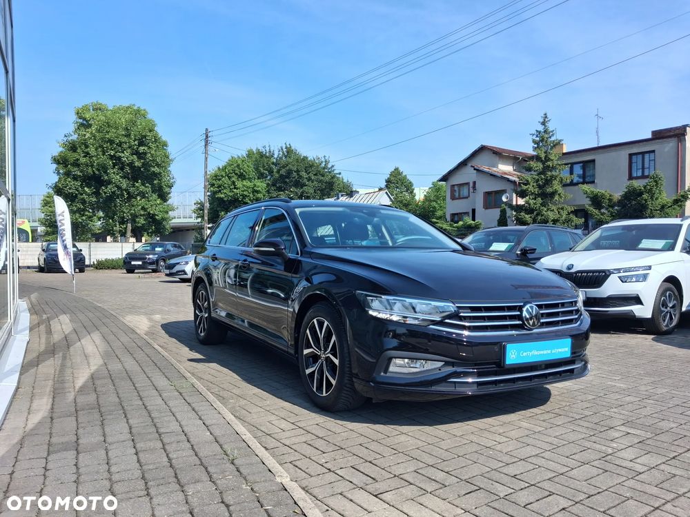 Volkswagen Passat - 36
