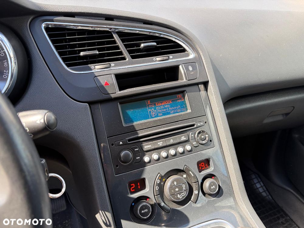 Peugeot 3008 1.6 HDi Trendy - 20