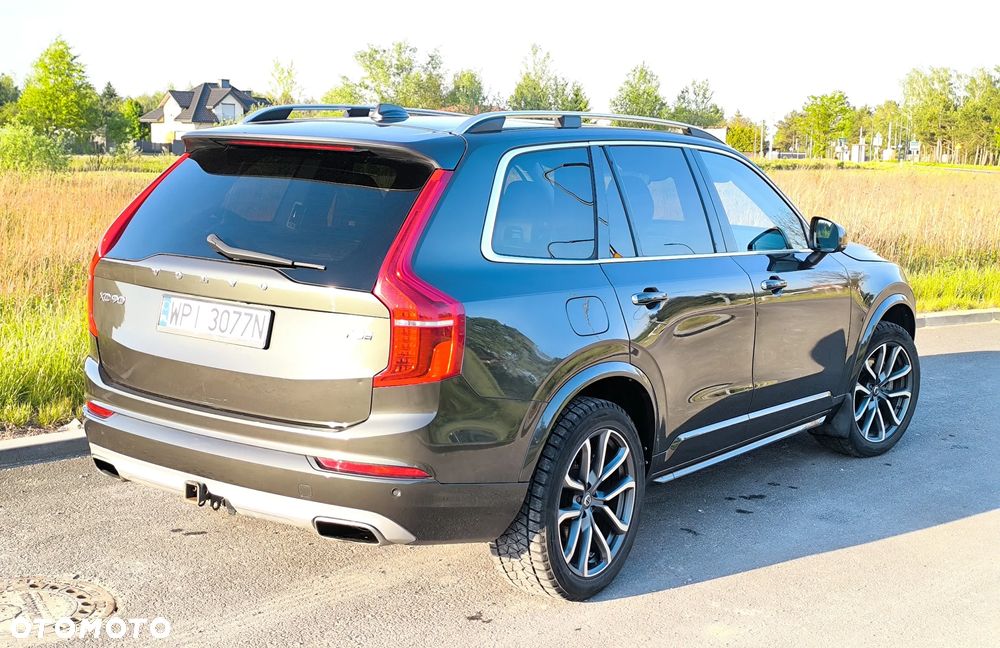 Volvo XC 90 T5 AWD Momentum 7os - 10