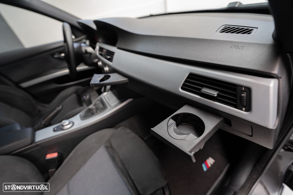 BMW 318 d - 15
