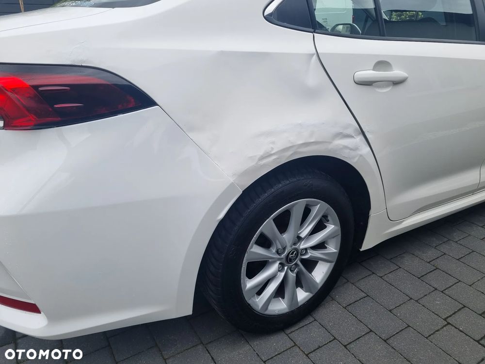 Toyota Corolla 1.8 Hybrid GPF Comfort - 13