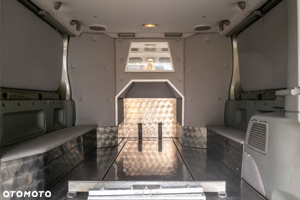 Opel Vivaro - 9