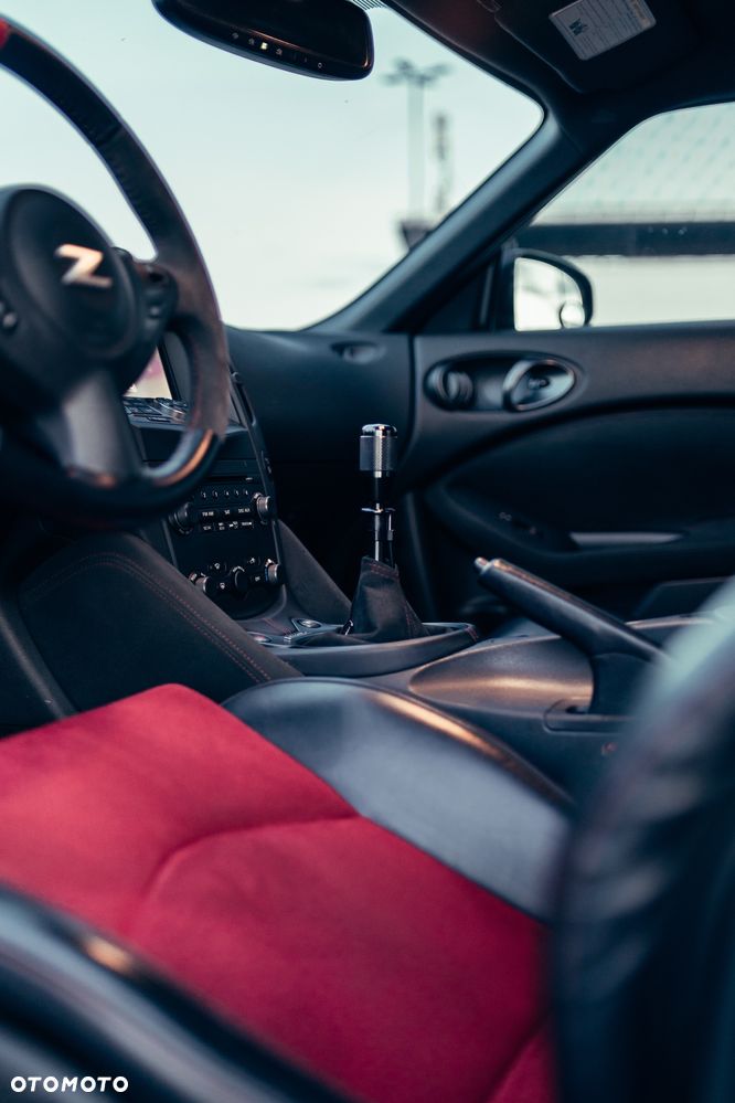 Nissan 370 Z 3.7 V6 Nismo - 10