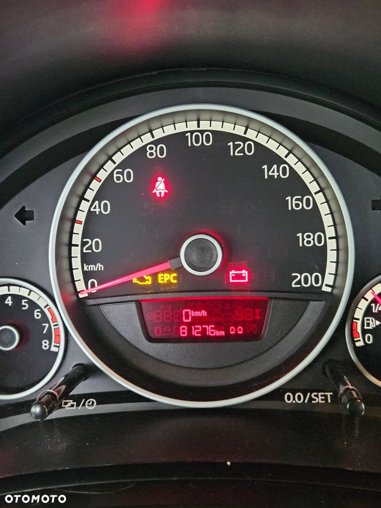 Volkswagen up! 1.0 high - 6