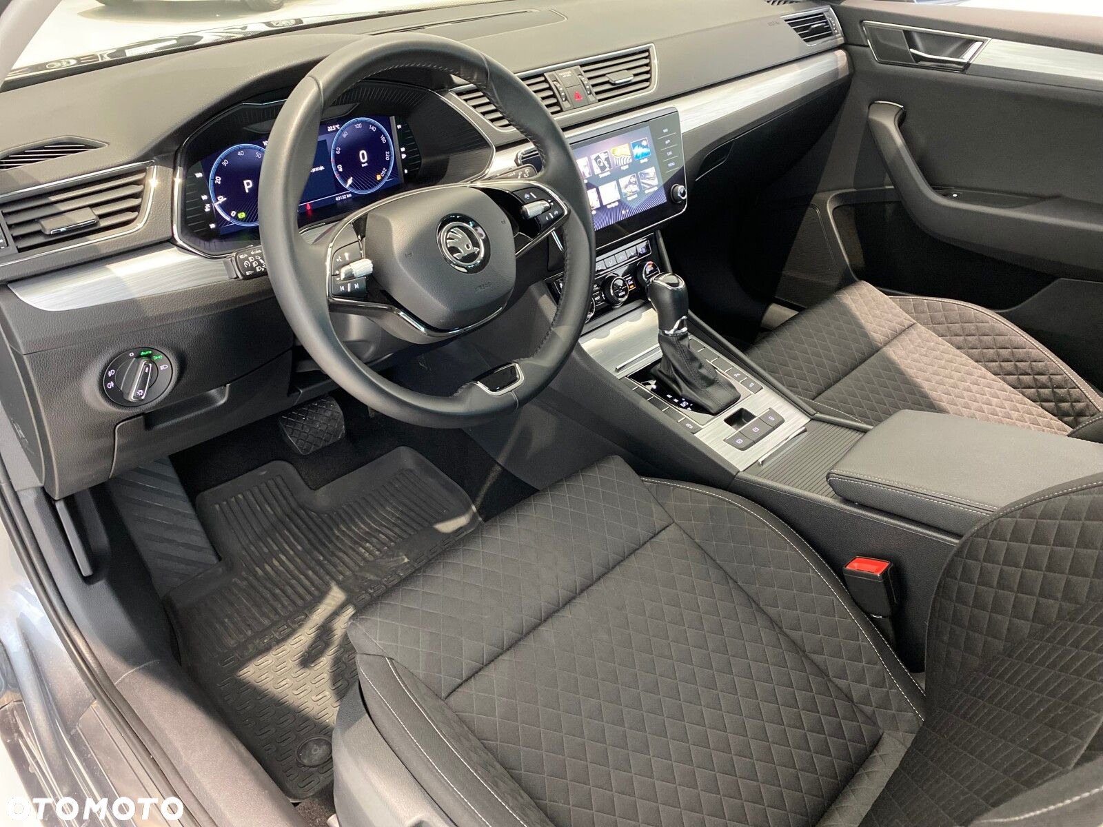 Skoda Superb 1.5 TSI Ambition DSG - 11
