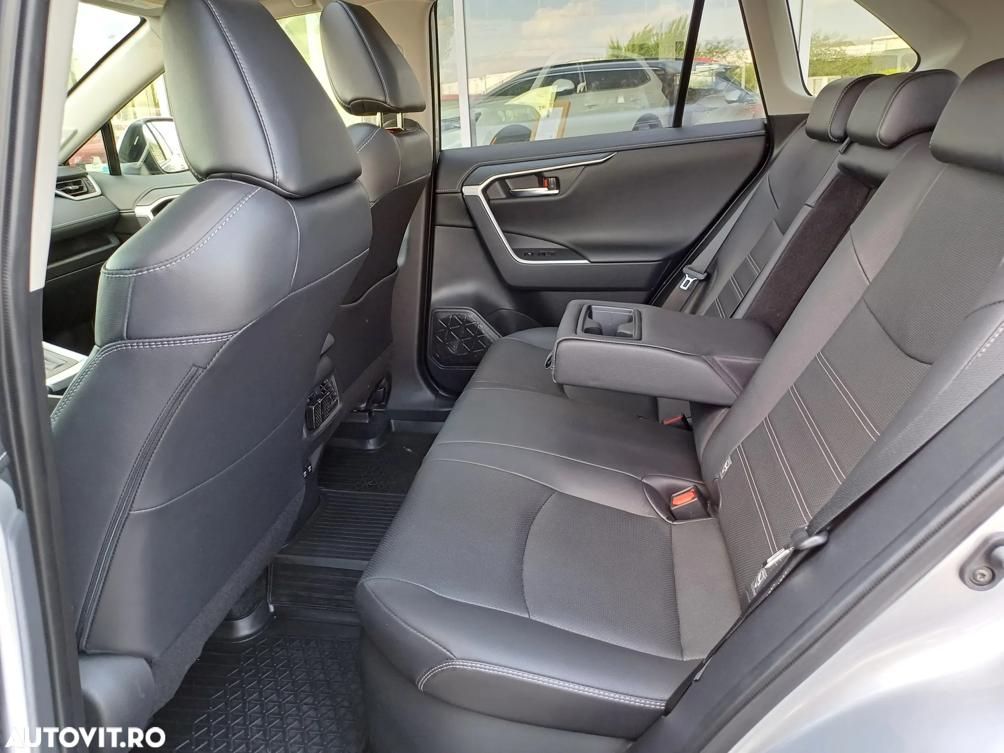 Toyota RAV4 2.5 Hybrid VVT-iE 4x2 Dynamic - 11