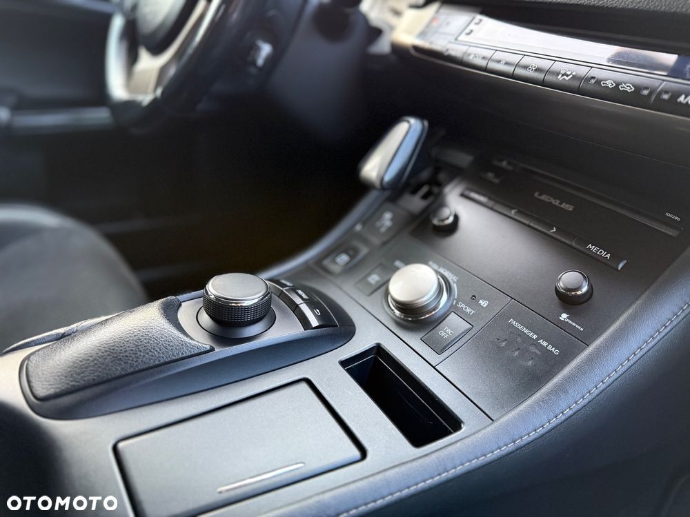 Lexus CT Executive Line - 22